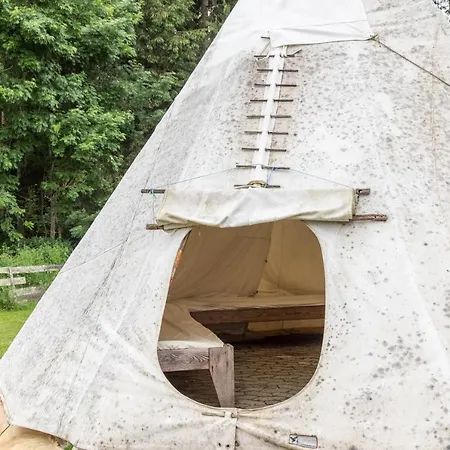 Holiday home Tipihof *